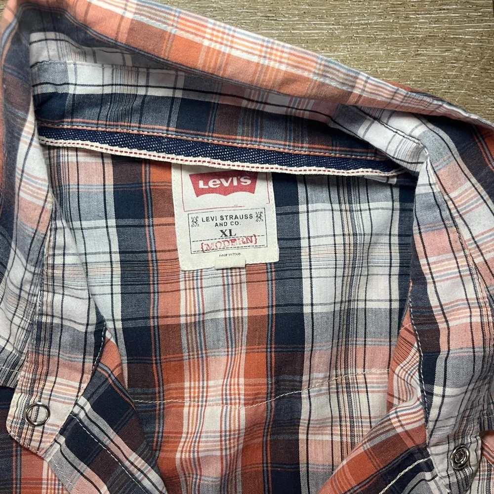 Levi’s western plaid snap-front shirt 🤠